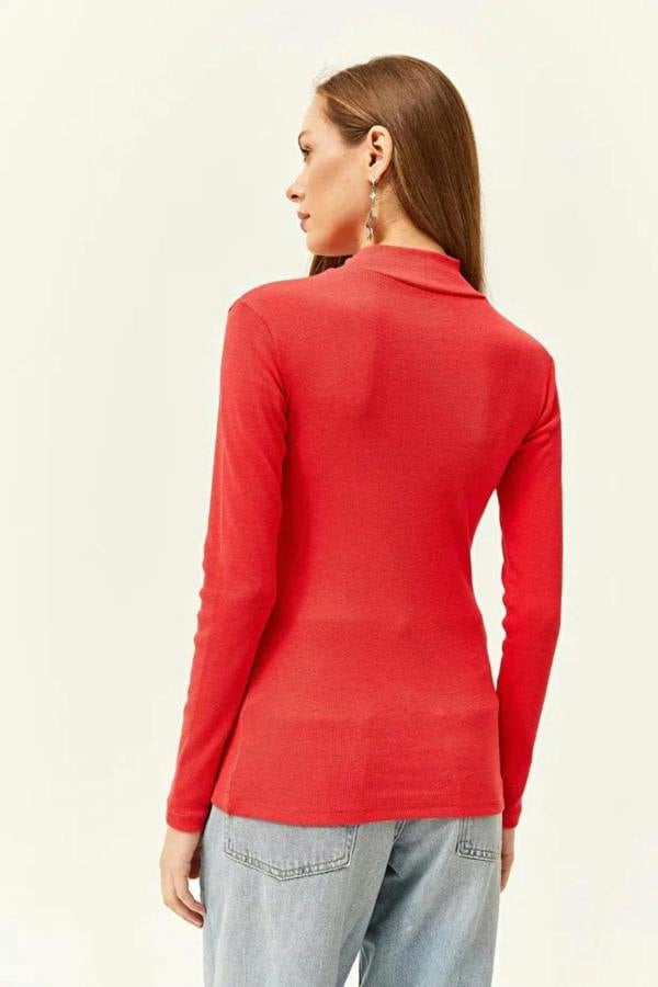 Hoxton Gal Zippered Turtleneck Stretch Blouse