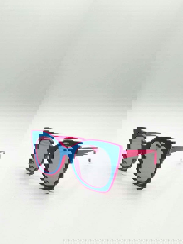 SVNX Oversized Round Cat-Eye Sunglasses in Blue Pink