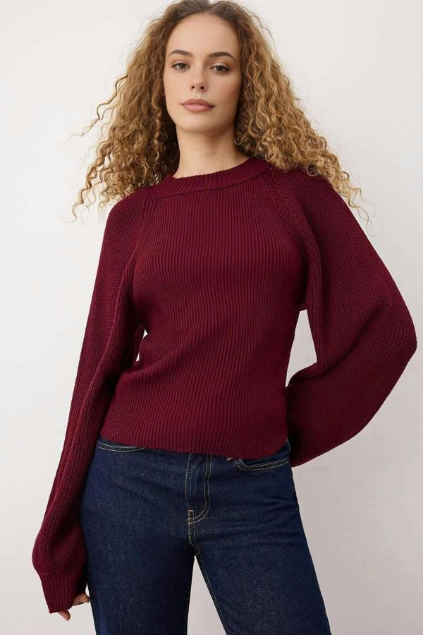 WOVCOR Knit Sweater with Back Cut Out Detail