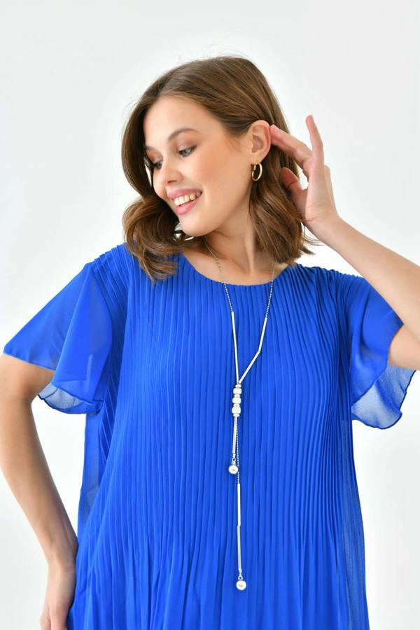Hoxton Gal Oversized Round Neck Short Sleeve Pleated Blouse in Blue with Necklace