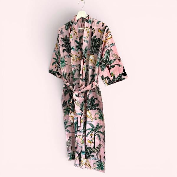Hayley & Co Jungle Print 100% Cotton Dressing Gown in Pale Pink