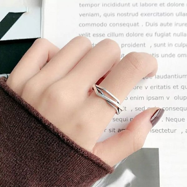 The Colourful Aura 925 Sterling Silver Geometric Hexagon Stackable Slim Band Ring