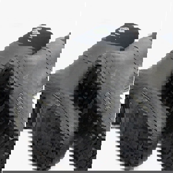 1637325608-44407700.jpg
