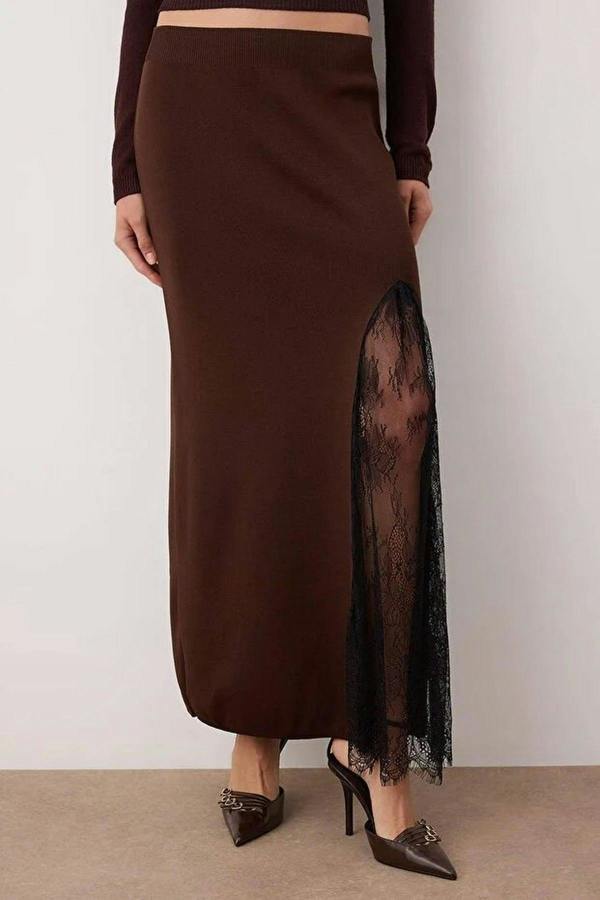WOVCOR Knit Maxi Skirt with Lace Slit Detail