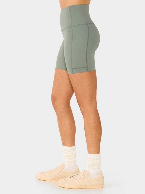 Tavi Stash & Dash Biker Shorts 6"