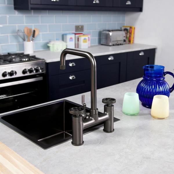 Flode kraft | Industrial Bridge Style 3 in 1 Instant Boiling Tap | Gun Metal Finish