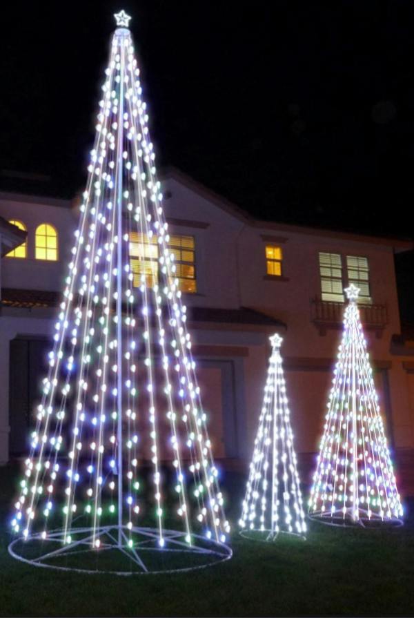 Groundlevel 4 Foot Outdoor Metal LED Christmas Tree