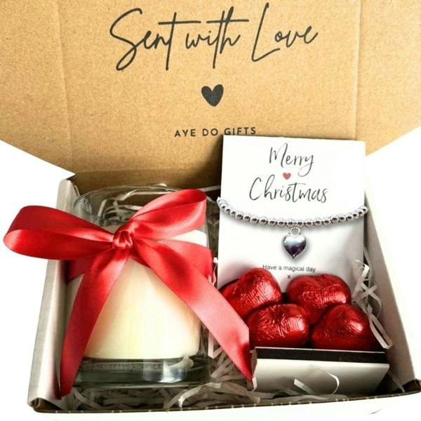 Aye Do Gifts Small Merry Christmas Gift Hamper | Bracelet, Chocolates & Candle