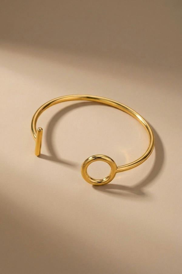 ARIIRA Ottilie Geometric Toggle Cuff Bracelet