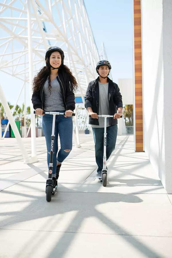 Razor A5 Air Scooter - Black