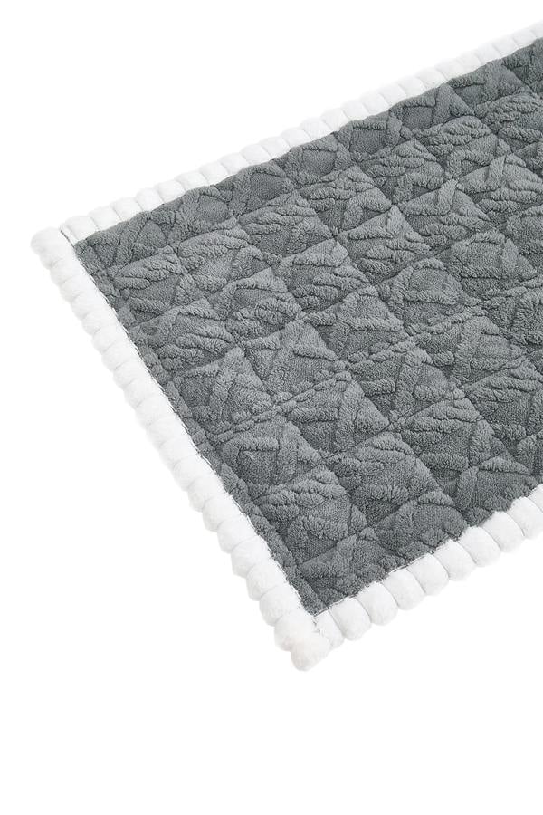 Living and Home Soft & Non-slip Plush Sofa Cover