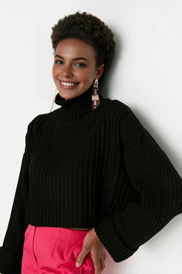 WOVCOR Crop Basic Knit Sweater