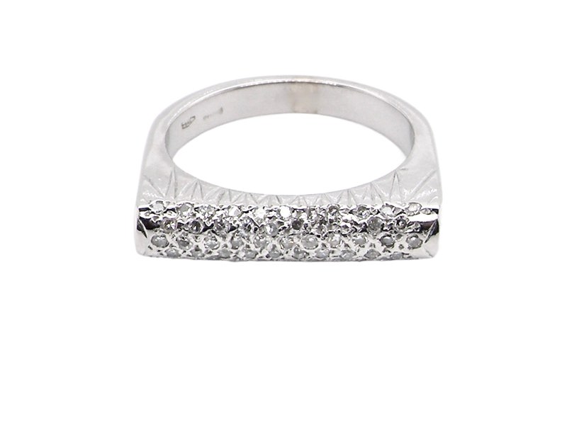 Vintage bar shaped diamond ring