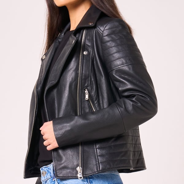 Close up detail image. Zoom in to see the pre-wrinkled texture of leather.