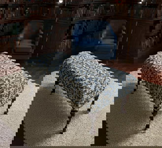 ISTOOLS Premium Will Blue Velvet Footstool Ottoman – Non-Storage Multifunctional Footrest & Coffee Table Pouffe