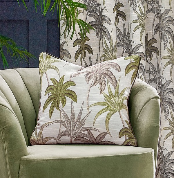Wylder Topics Galapagos Jacquard Piped Cushion Cover - Green
