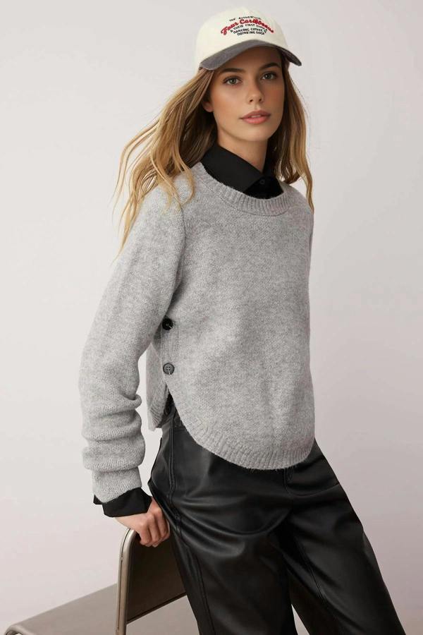 WOVCOR Soft Textured Knit Sweater with Button Detail
