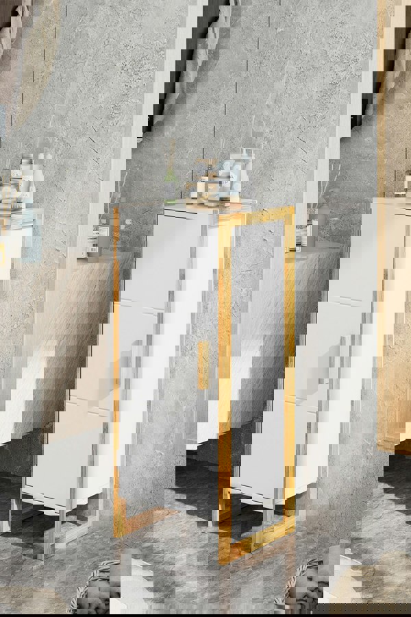 Living and Home Single-door Bathroom Storage Cabinet with Bamboo Base