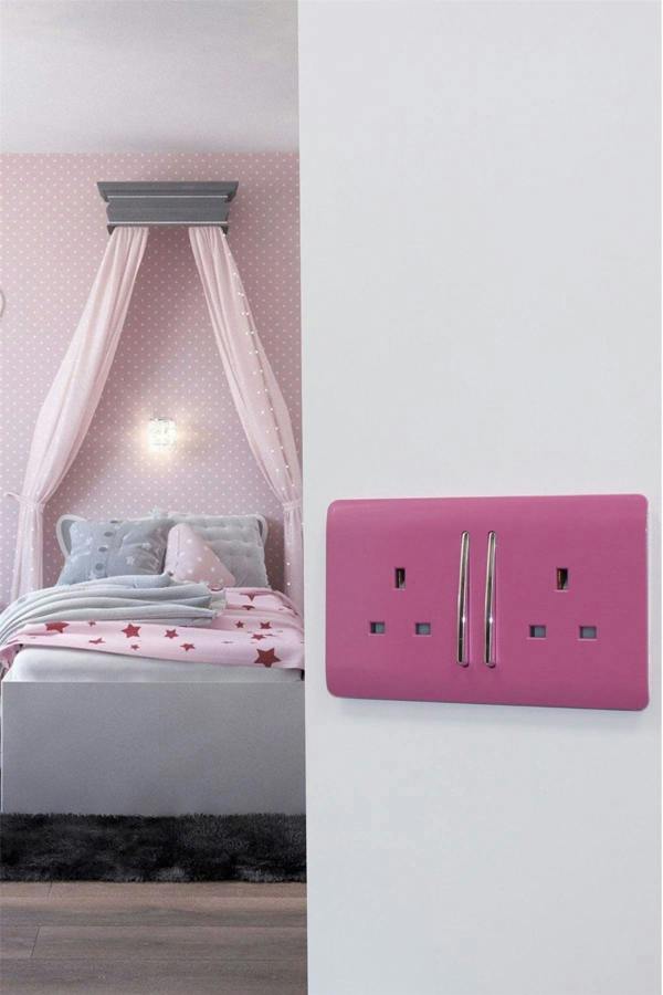 Trendi Switch 2 Gang Long Switched Plug Socket in Candy Pink