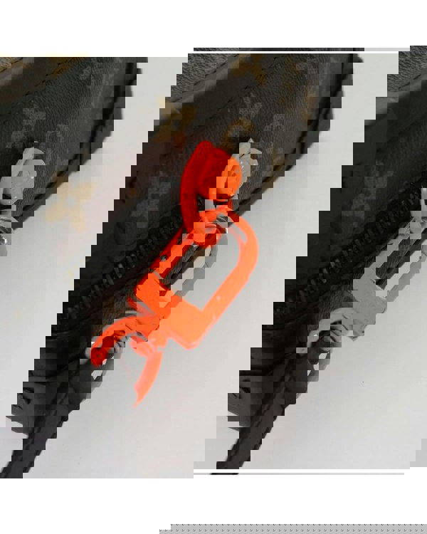 163284433.jpg