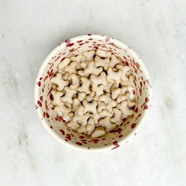 Hot Pottery Pet Bowl Cranberry