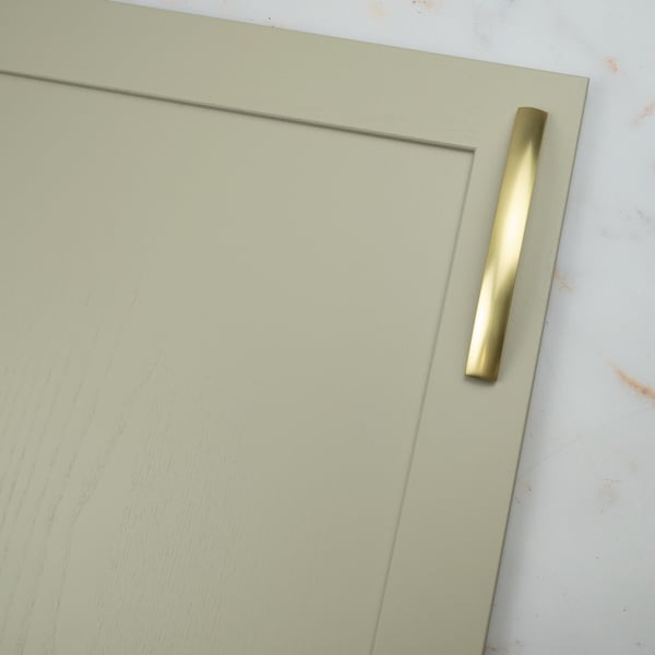 Handle & Home Brushed Brass Bow Cabinet Handle