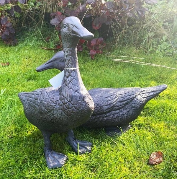 Inspirational Gifting Pair of Ducks Garden Sculpture Cast Aluminium Ornament