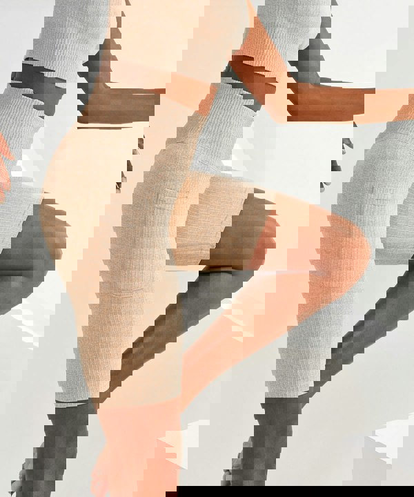 TriDri Women's TriDri Ribbed Seamless Pocket High Rise Cycle Shorts {TR-225}