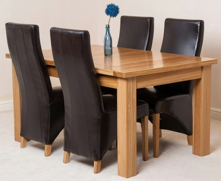That's Furniture Seattle Oak Extending Dining Table with Lola Leather Chairs