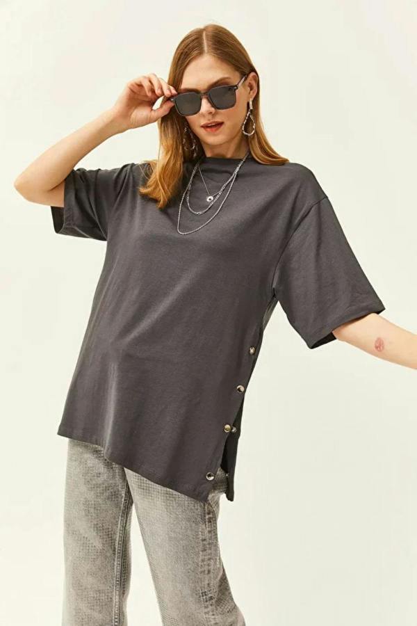 Hoxton Gal 100% Cotton T-Shirt with Side Buttons