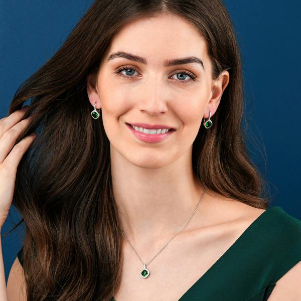 namana 925 Sterling Silver Green Cushion Shaped Halo Pendant Necklace For Women