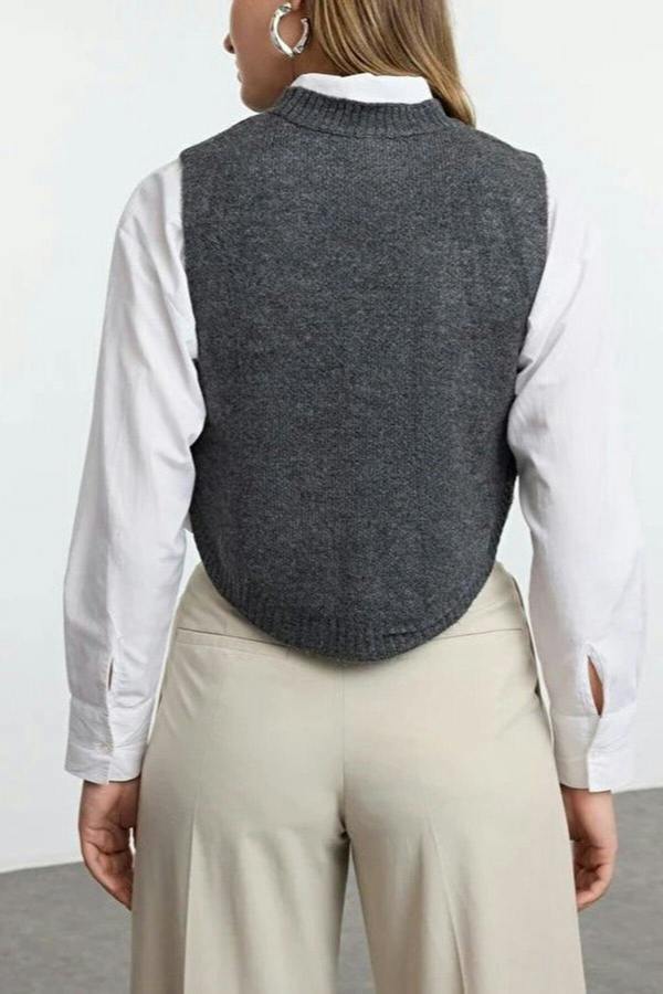 WOVCOR Crop Soft Texture Buttoned Knit Sweater