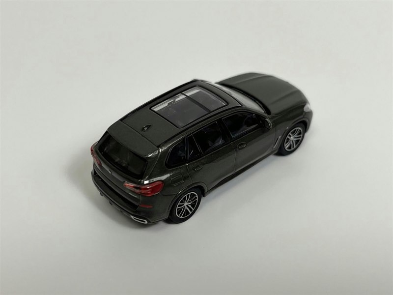 Minichamps BMW X5 2019 Beige Metallic 1:87 Scale 870029200