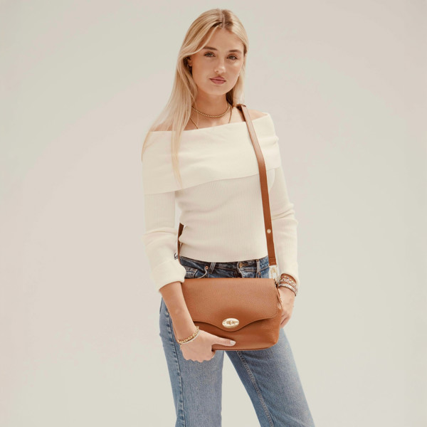 The Maddie Maxi Leather Bag - Tan