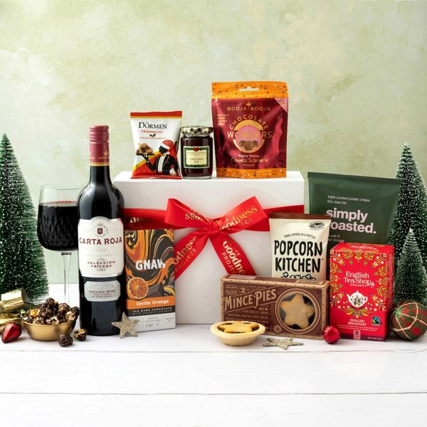 Red-Wine-Christmas-Hamper