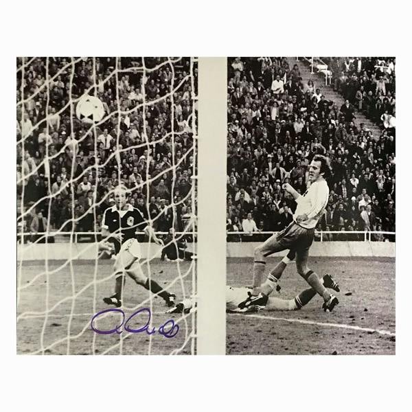 Archie Gemmill signed 1978 World Cup photo
