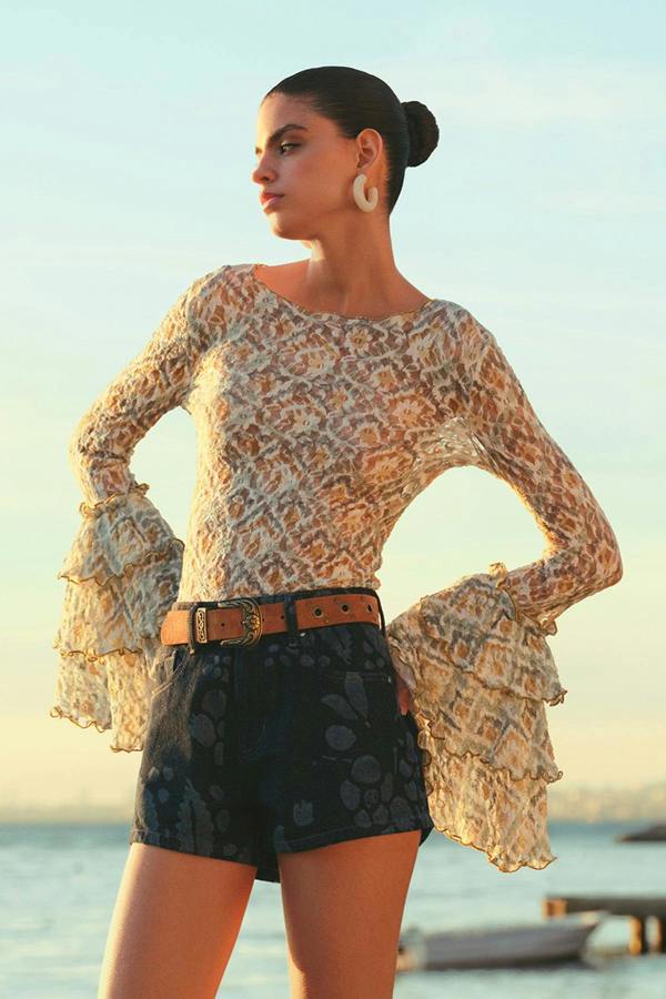 Fitted Crop Ruffle Sleeve Lace Blouse