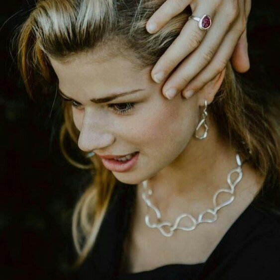 Reeves & Reeves Pear Drop Sterling Silver Necklace