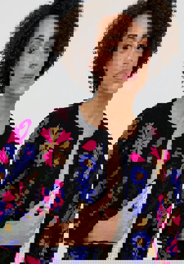 Raffya Halen Quilted Embroidered Jacket In Black