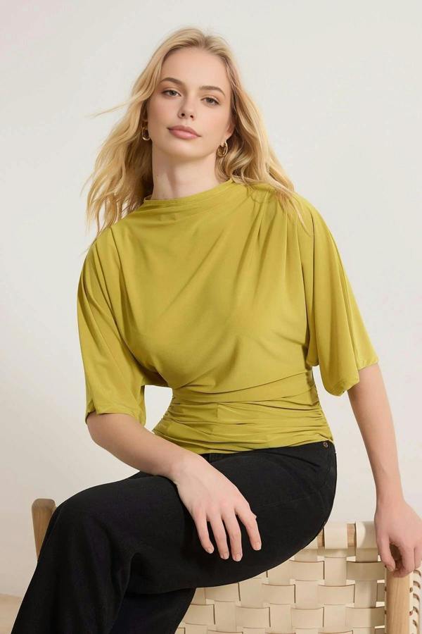 WOVCOR Boat Neck Batwing Sleeve Stretchy Knit Blouse