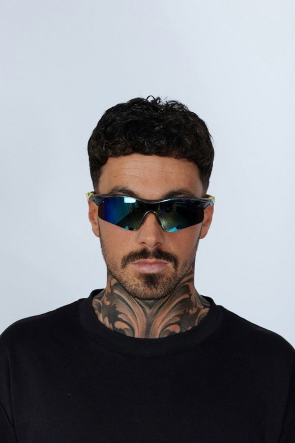 SVNX Outdoor Sports Racer Sunglasses in Multi Yellow with Hard Card