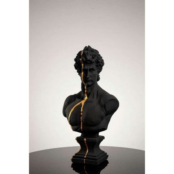 Artchi Golden Beauty David