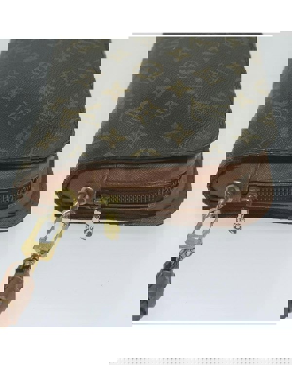 163859268.jpg