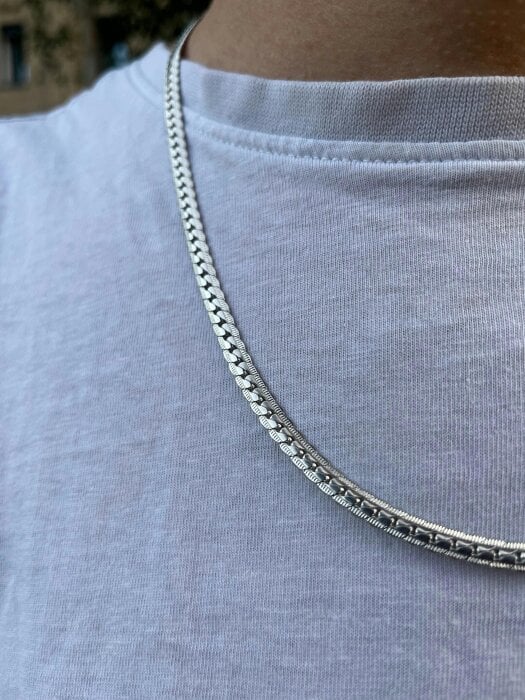 SVNX Interlocked Chain Necklace in Silver