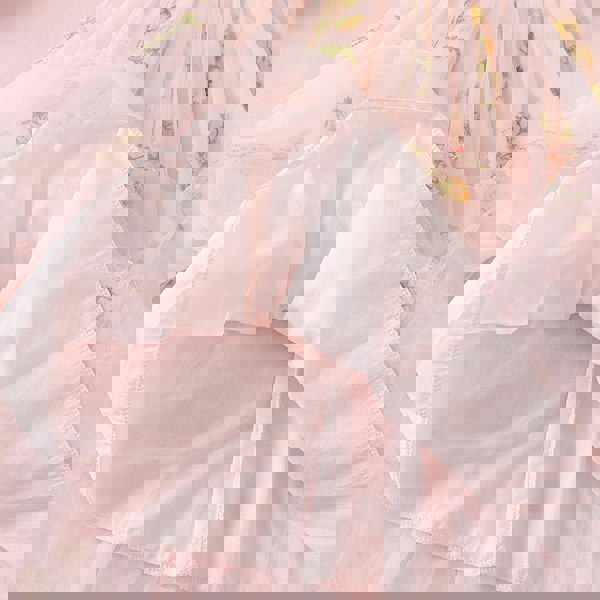 Lining quality and tulle 