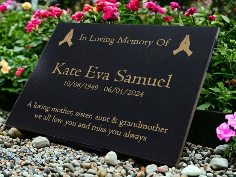 Memorials Direct Granite Memorial Plaque, Praying, Stand Included