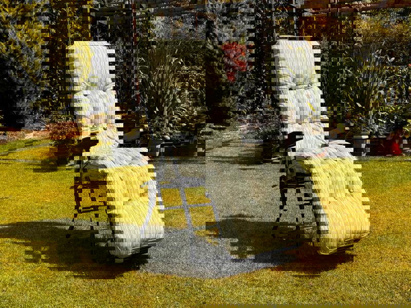 Deluxe Garden Relaxer - Renaissance Rouge 99cm x 58cm x 73cm Cotswold Stripe (Green Frame) The Garden Furniture Shop