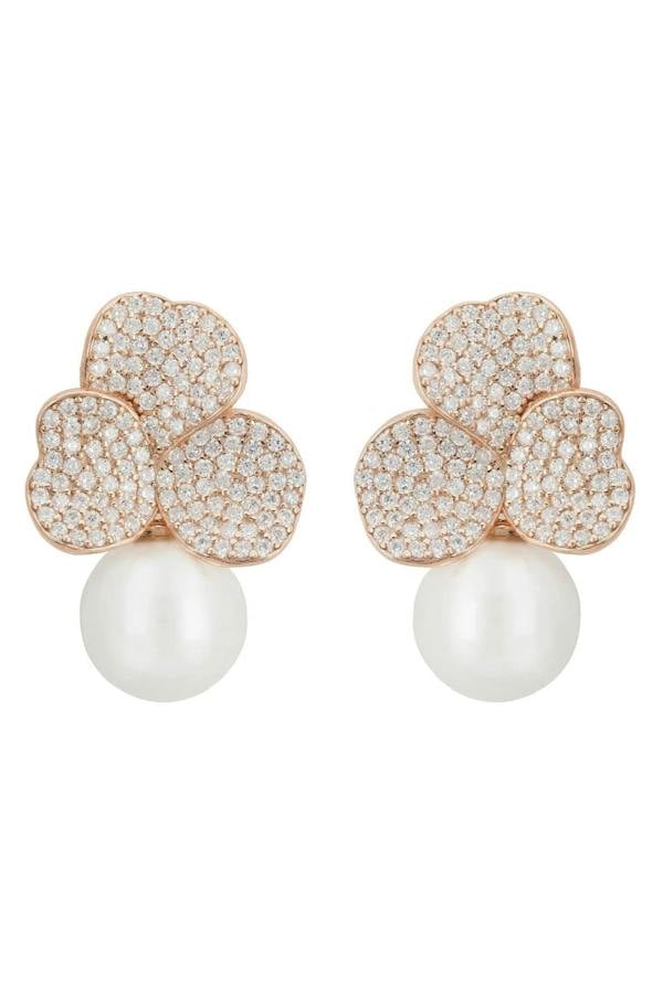 Pearl and rose gold petal earrings.