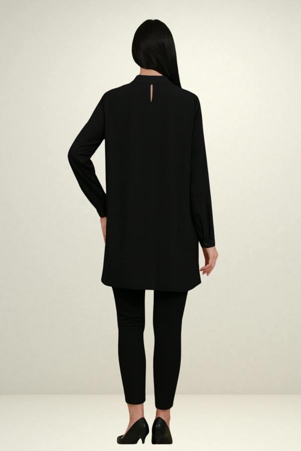 Hoxton Gal Relaxed Fit Long Sleeves Brooch Detailed Tunic