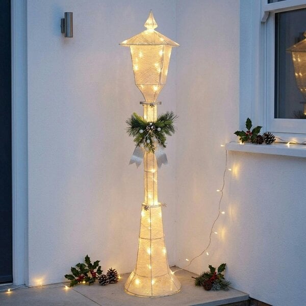 Garden Greatness Nostalgic Outdoor Christmas Lamp Post Light